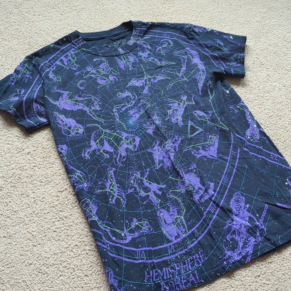 🍋✨Liquid Blue Constellation tee size S - Picture 3 of 6